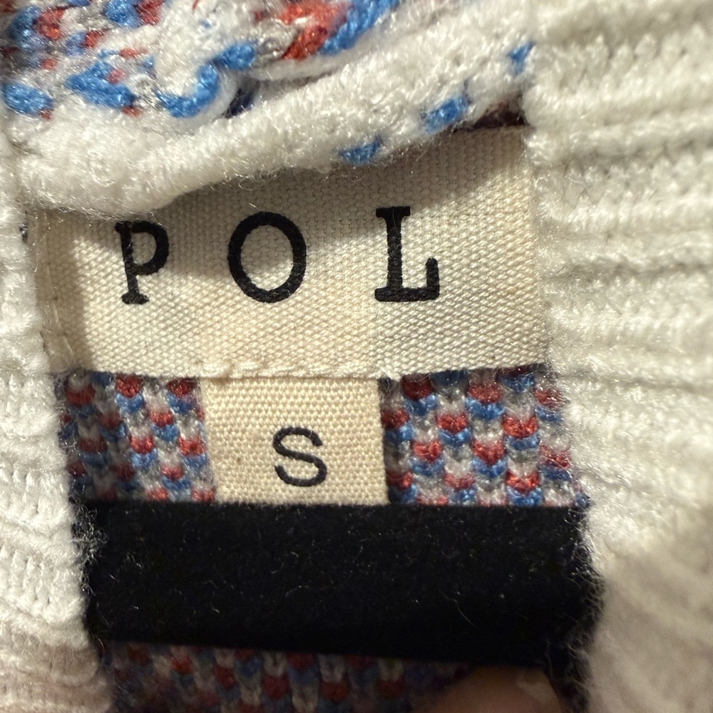 EUC POL White Sweater with Blue Stars and Red Sleeves. PTP 22”. Length 24” - Picture 3 of 5